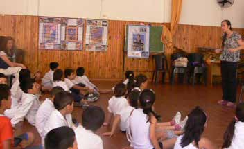 A class learning SafeStart in Argentina